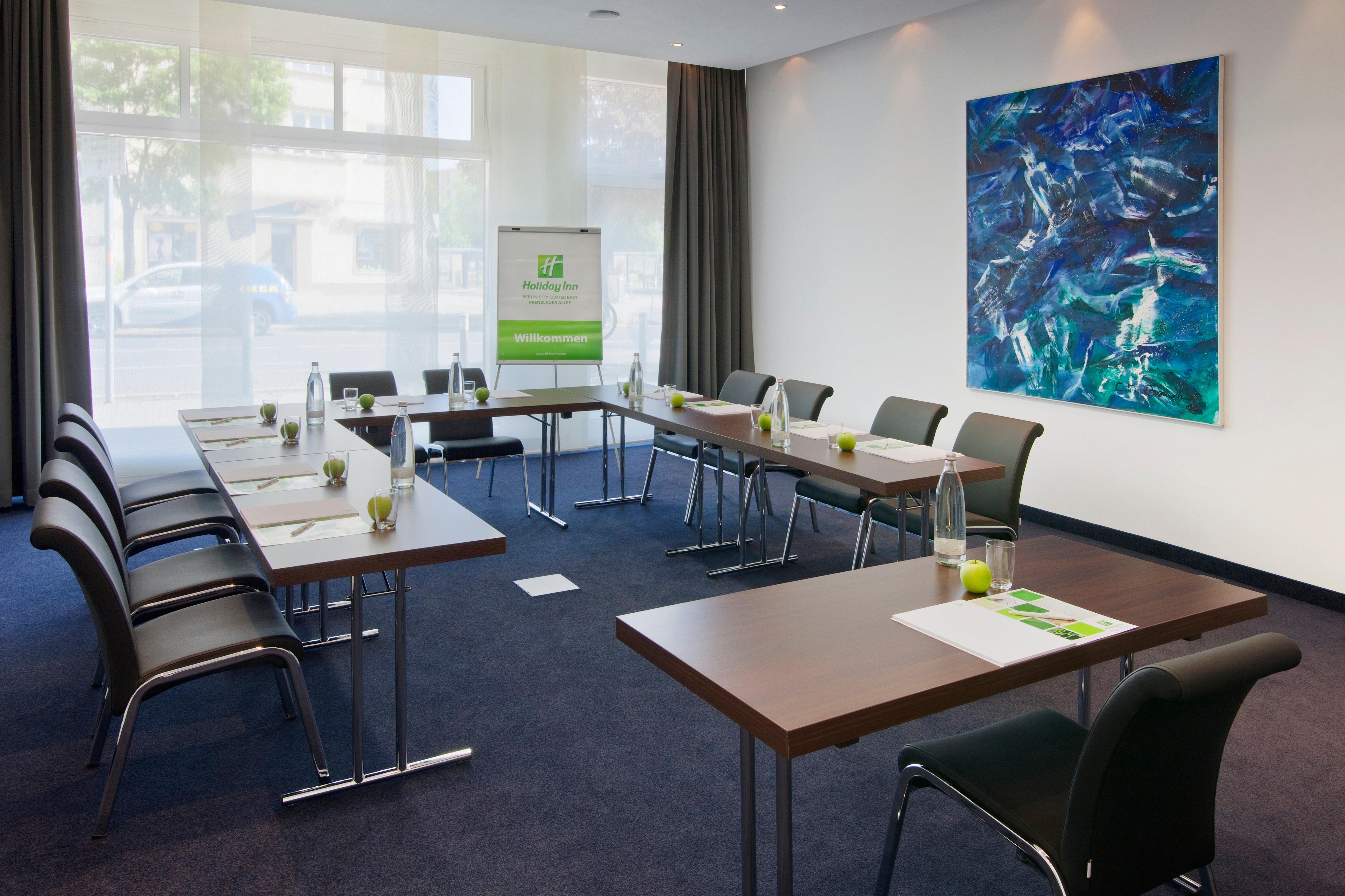 Holiday Inn Berlin City Center East Prenzlauer Berg By Ihg Bagian luar foto