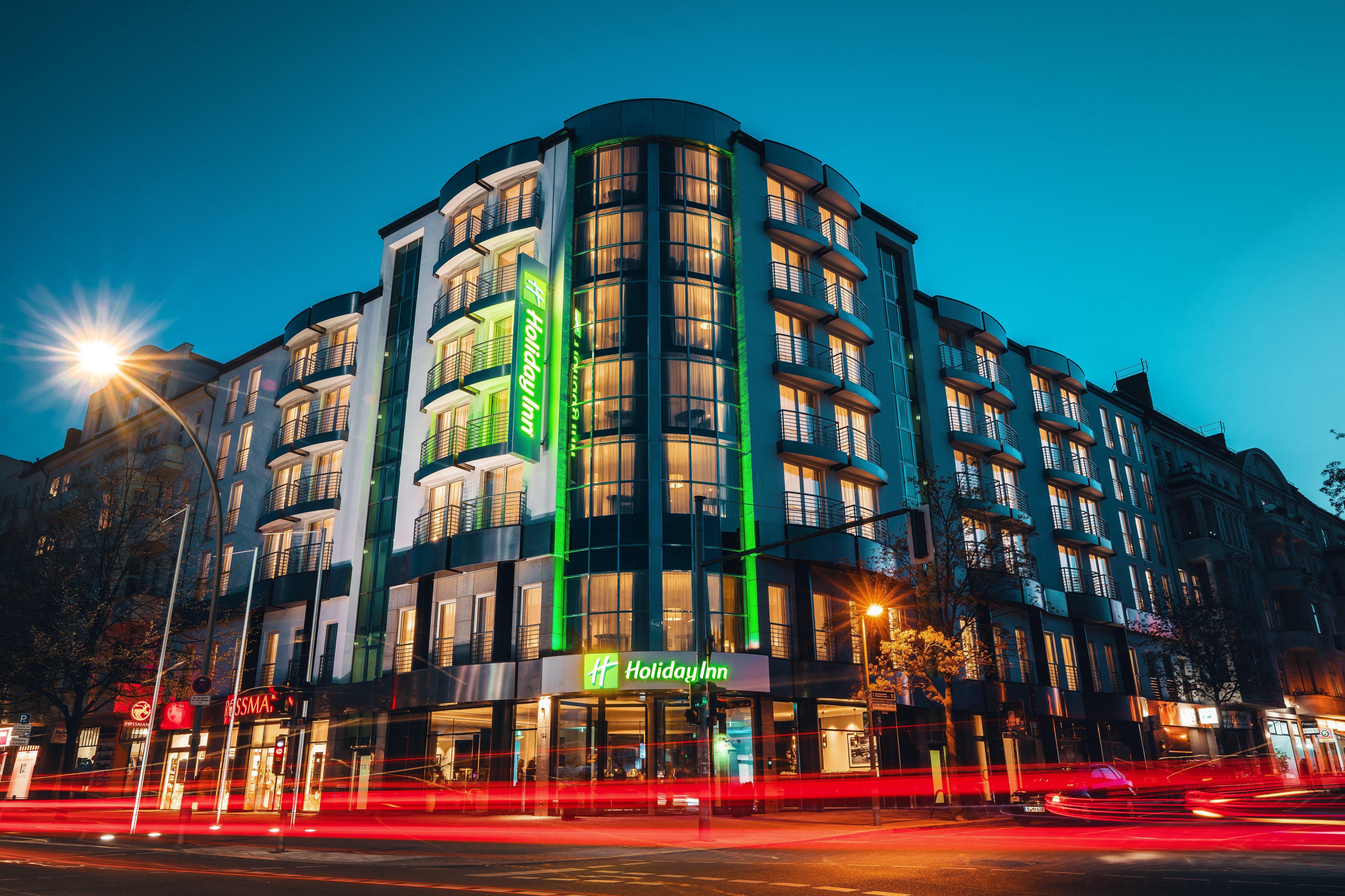 Holiday Inn Berlin City Center East Prenzlauer Berg By Ihg Bagian luar foto