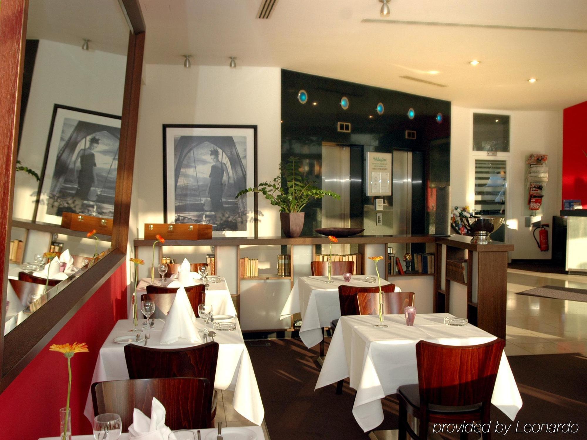 Holiday Inn Berlin City Center East Prenzlauer Berg By Ihg Restoran foto