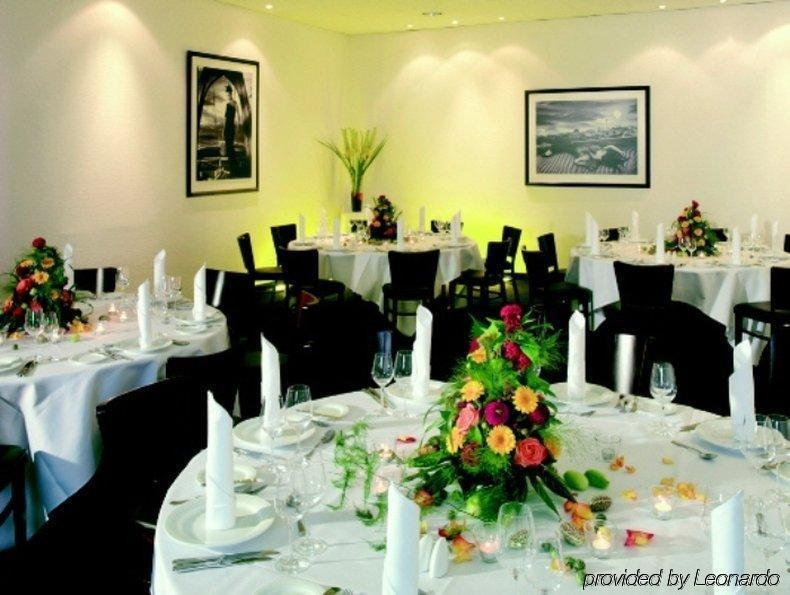 Holiday Inn Berlin City Center East Prenzlauer Berg By Ihg Bagian luar foto