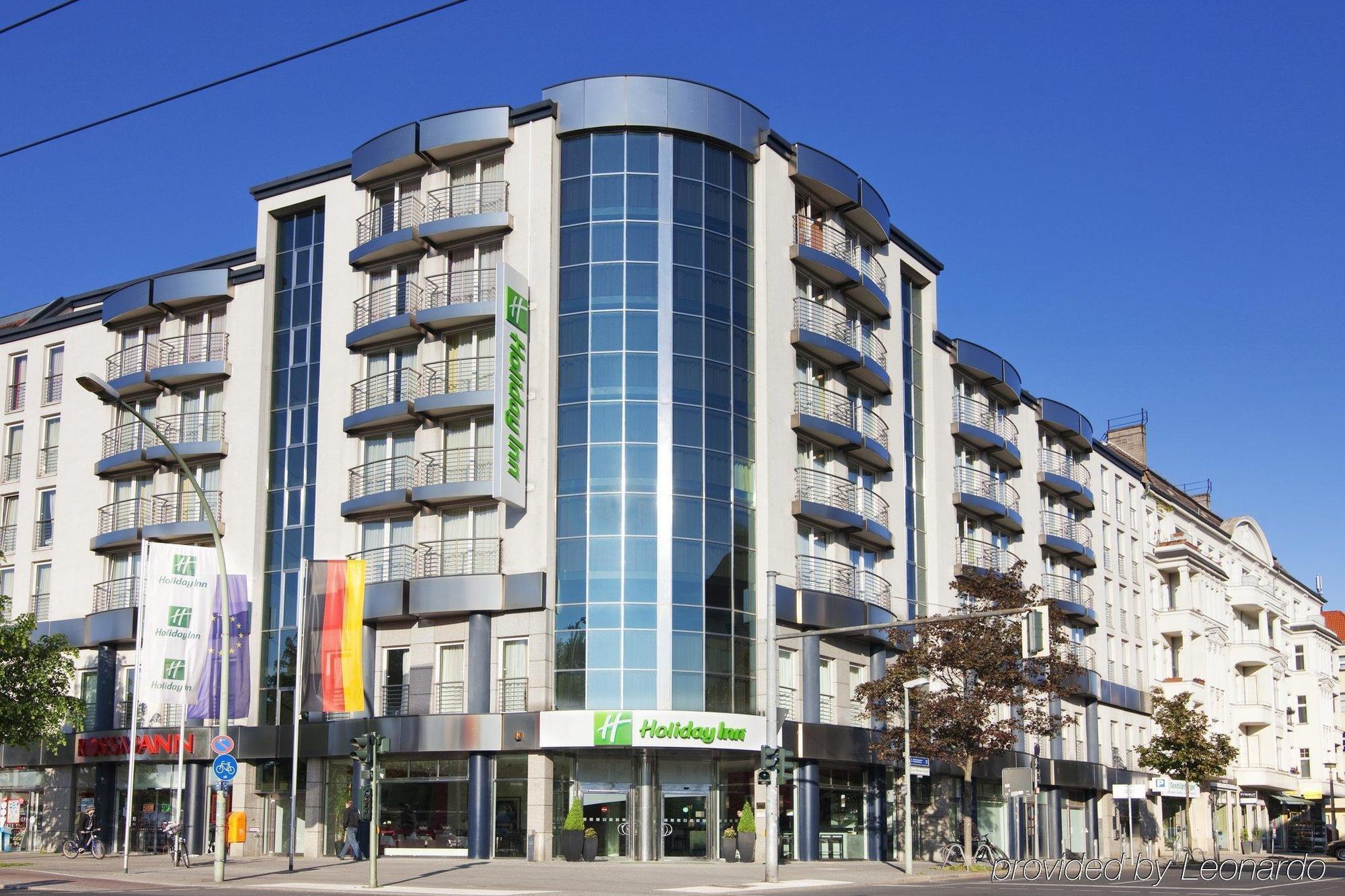 Holiday Inn Berlin City Center East Prenzlauer Berg By Ihg Bagian luar foto